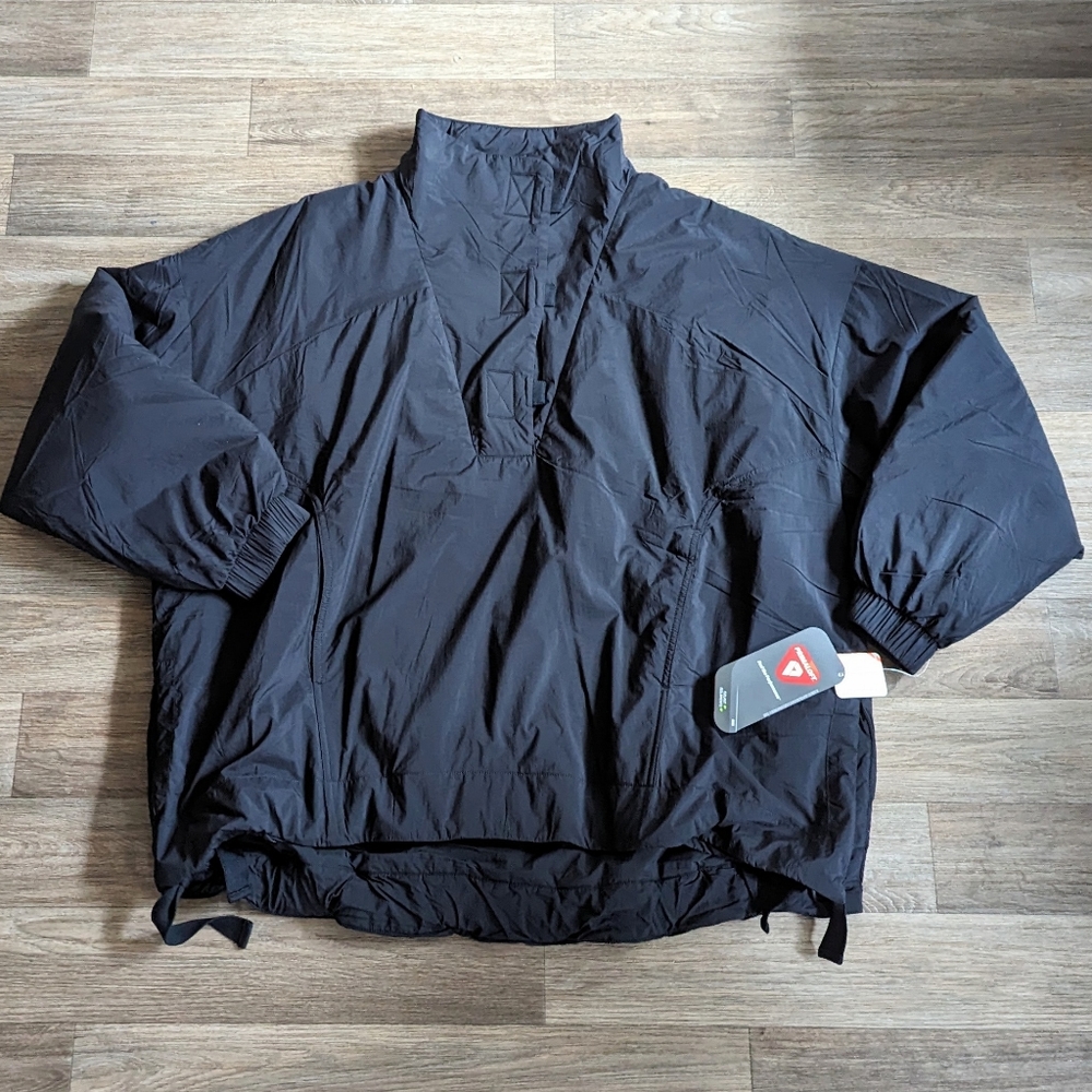 NWT Free People Faye Puffer Pullover Black Oversized Jacket Size Medium - Picture 3 of 13
